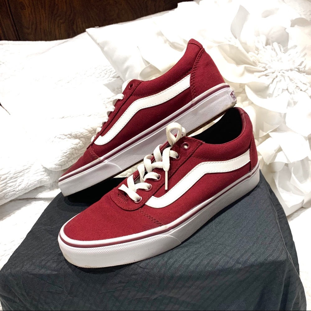 Vans Ward Maroon Sneakers Trainers Canvas